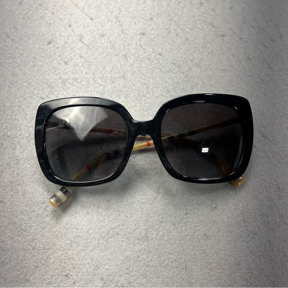 Burberry Classic Nova Check Sunglasses Oversized Square Frame BE4323 Designer